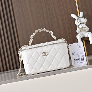 Chanel Classic Vanity Case white size 17cm