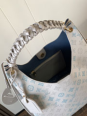 Louis Vuitton Carmel Mahina Hobo Bag White Blue size 40x17x35cm - 5