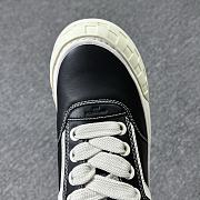 LV Tilted Sneaker black  - 4