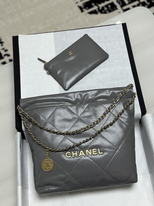 Chanel 22 caft skin chain bag size 35x37x7cm - 1
