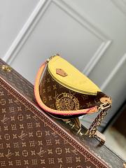 LV Bumbag Monogram Canvas bag M27237 size 30 x 15 x 8.5 cm - 1