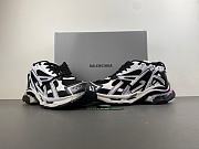  Balenciaga Runner LED Shoes - 677403-W3RB2 9010 - 4