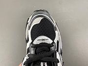  Balenciaga Runner LED Shoes - 677403-W3RB2 9010 - 3