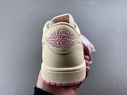 Travis Scott x Air Jordan 1 Low DM7866-171  - 4