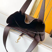 YSL LE 5 À 7 BEA in grained leather in Brown size 28-47×23×13cm - 5
