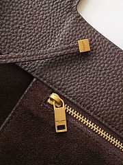 YSL LE 5 À 7 BEA in grained leather in Brown size 28-47×23×13cm - 3