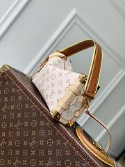 LV Side Trunk MM East-West size 28 x 15 x 7 cm - 2