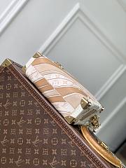 LV side trunk MM 23.5 x 16 x 8.5cm  - 5