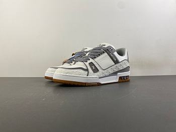 LV trainer white and grey
