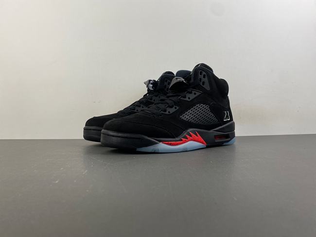 Air Jordan 5 Retro 'Halloween' HQ7978-001 - 1