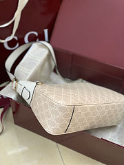 Guccci  Emblem Medium Shoulder Bag 31.5 x 21 x 8 cm - 4