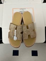 Hermes 2026 Newest Colorway Eze30 Sandal - 1