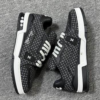 Louis Vuitton Trainer Denim black