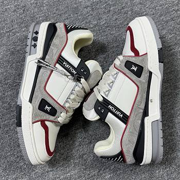 Louis Vuitton Trainer white and gray