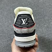 Louis Vuitton Trainer white and gray - 6