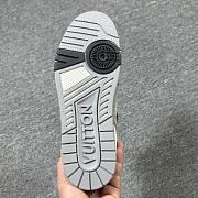 Louis Vuitton Trainer white and gray - 3